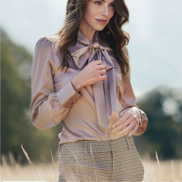 Hawes & Curtis blouse - Picture 2 of 10